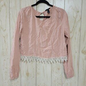 FOREVER 21 cropped long sleeve crochet hem blouse L